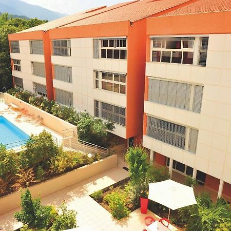 Les Balcons Du Canigou Aparthotel Vernet-les-Bains Ruang foto